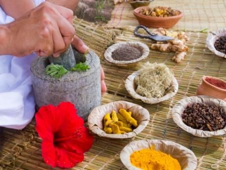 Natural Healing the Ghanaian Way - Herbal Poultices & Compresses in Ghana: Remedies from Our Soil